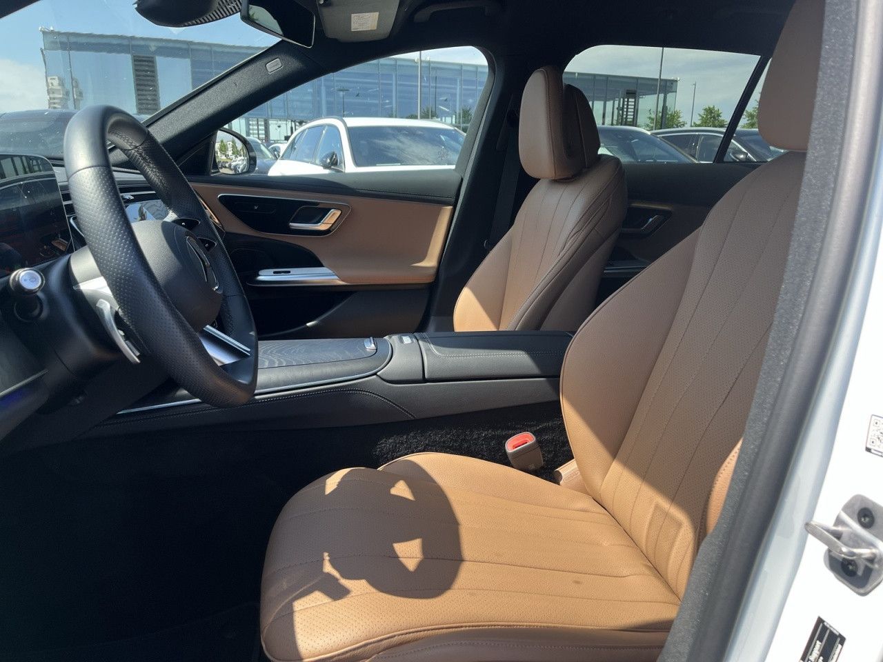 Mercedes-Benz E-Klasse – Bild 9