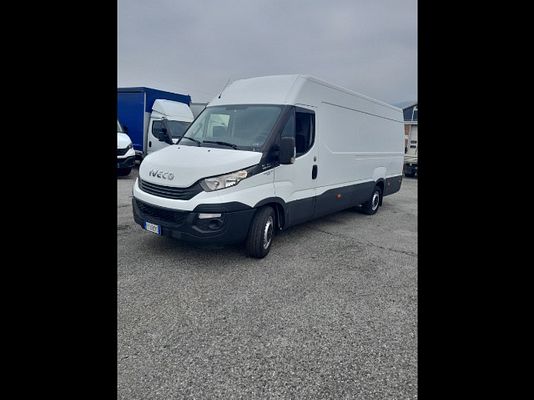 Vehicle image 1 / 20
