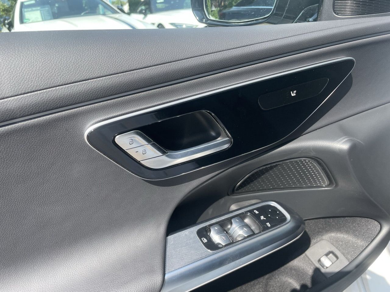 Mercedes-Benz E-Klasse – Bild 14