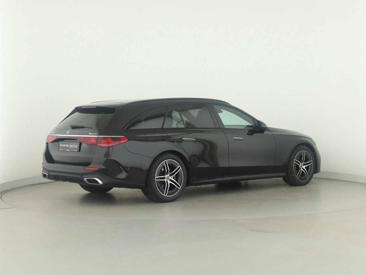 Mercedes-Benz E-Klasse – Bild 6