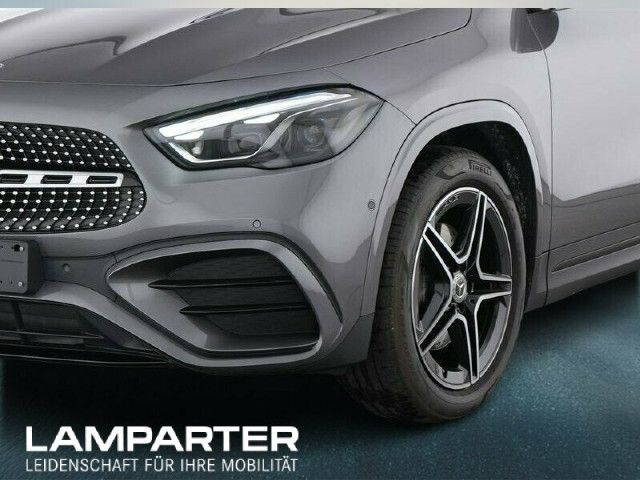 Mercedes-Benz GLA 220