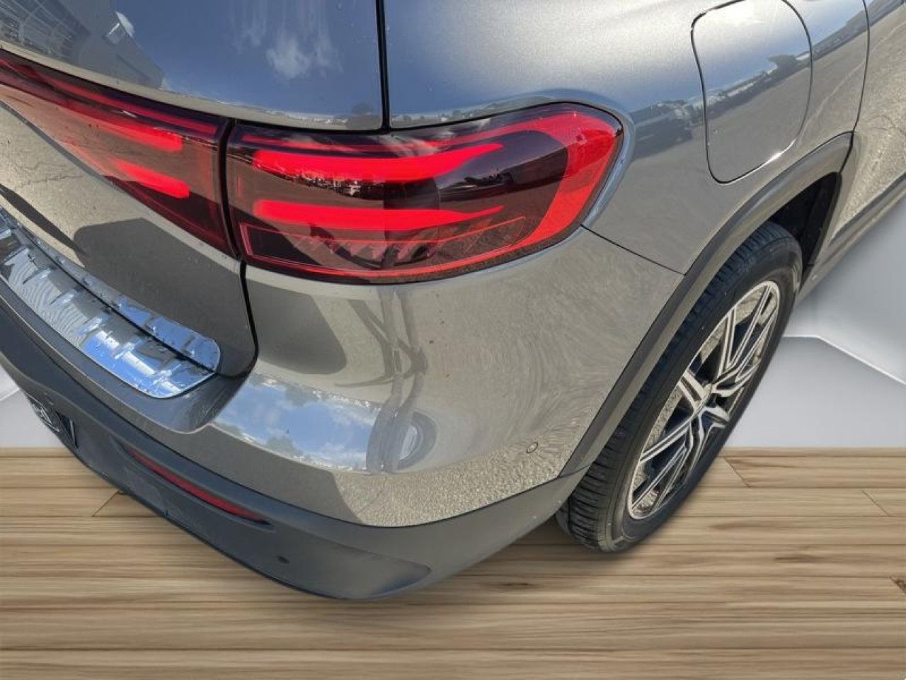 Photo du v&eacute;hicule 10 / 18