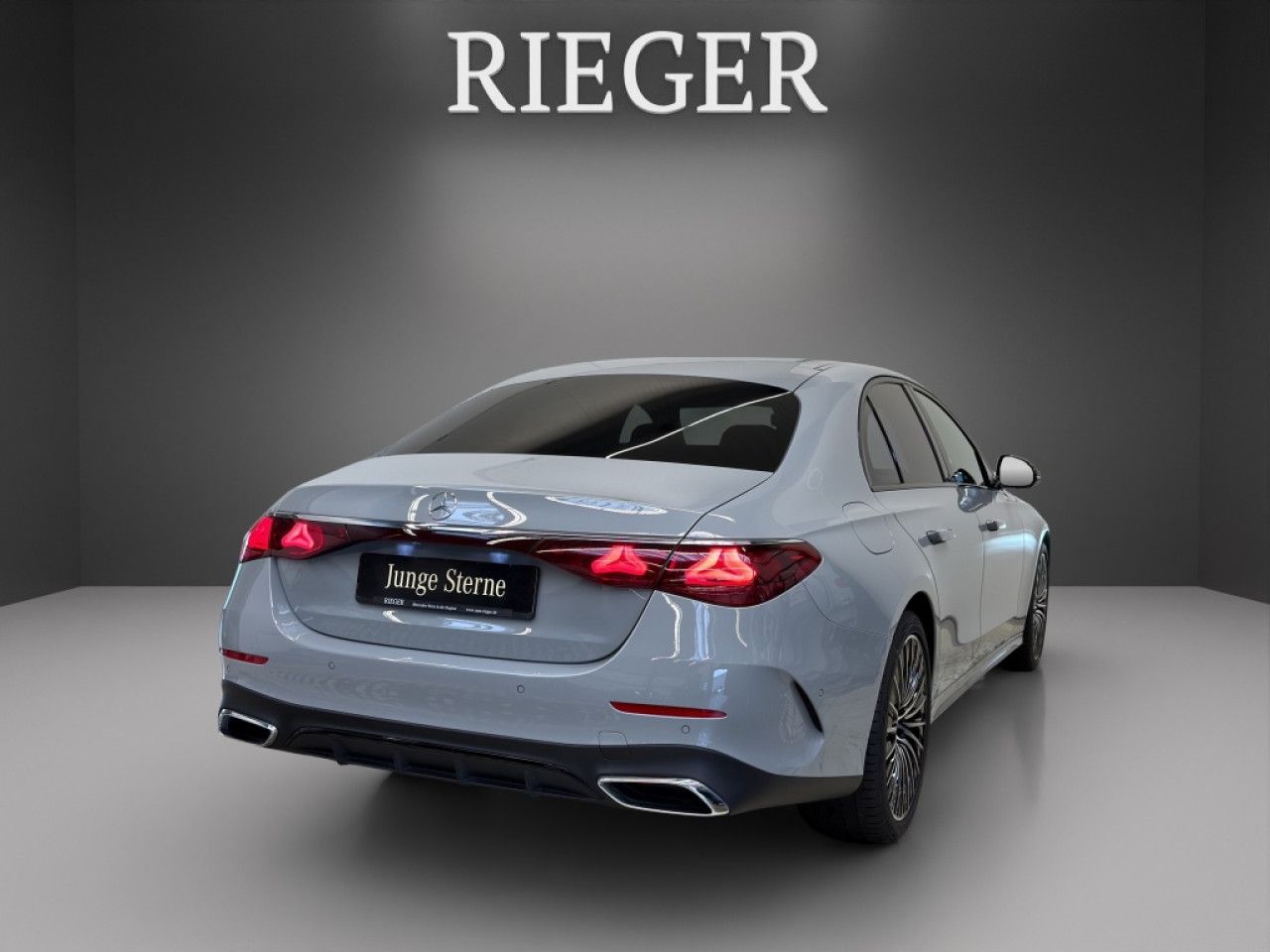 Mercedes-Benz E-Klasse – Bild 13