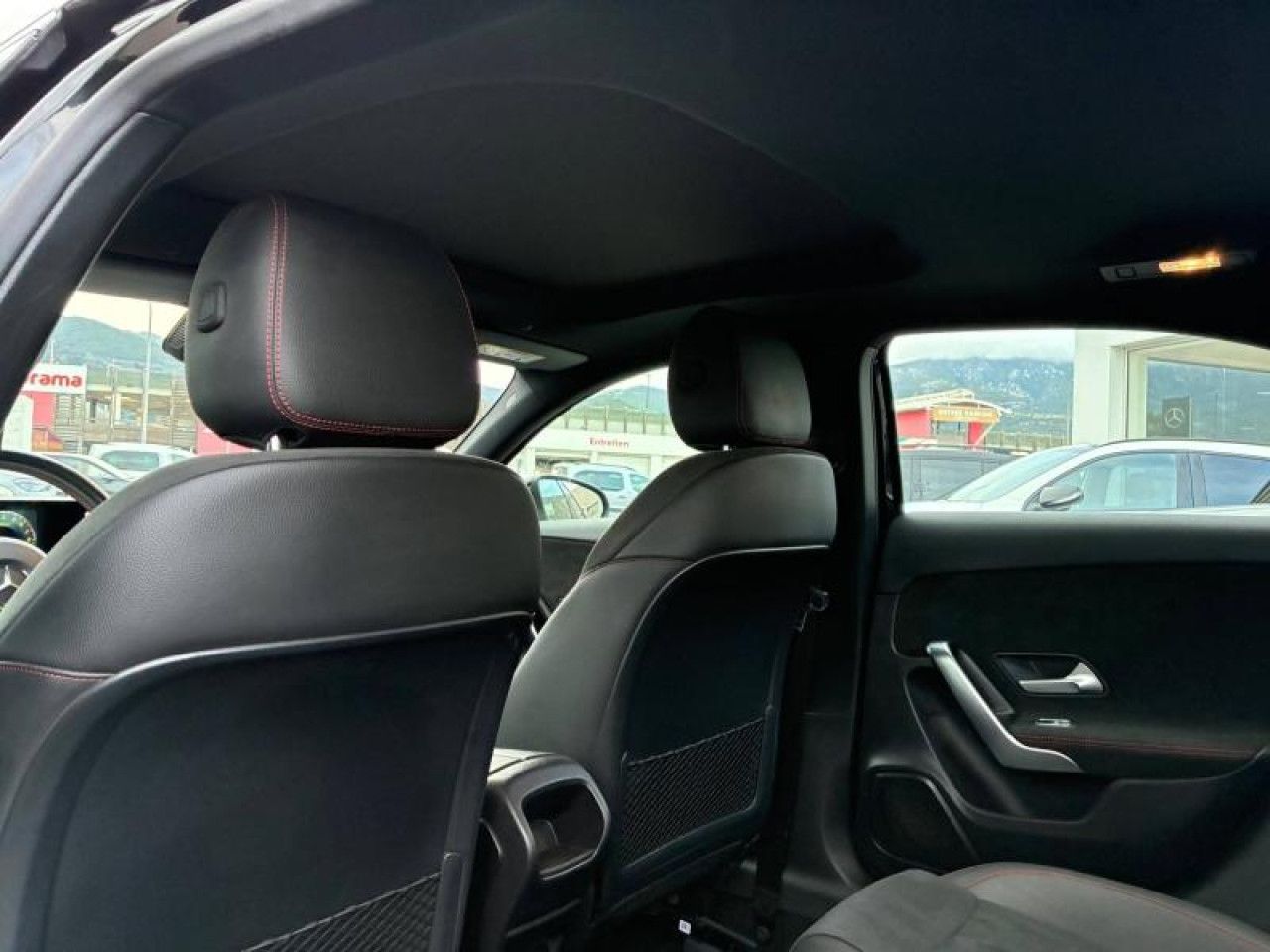 Photo du v&eacute;hicule 9 / 10