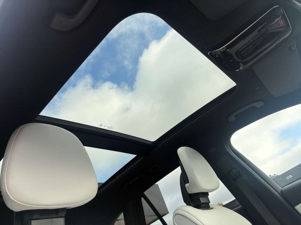Mercedes-Benz GLC – Bild 11