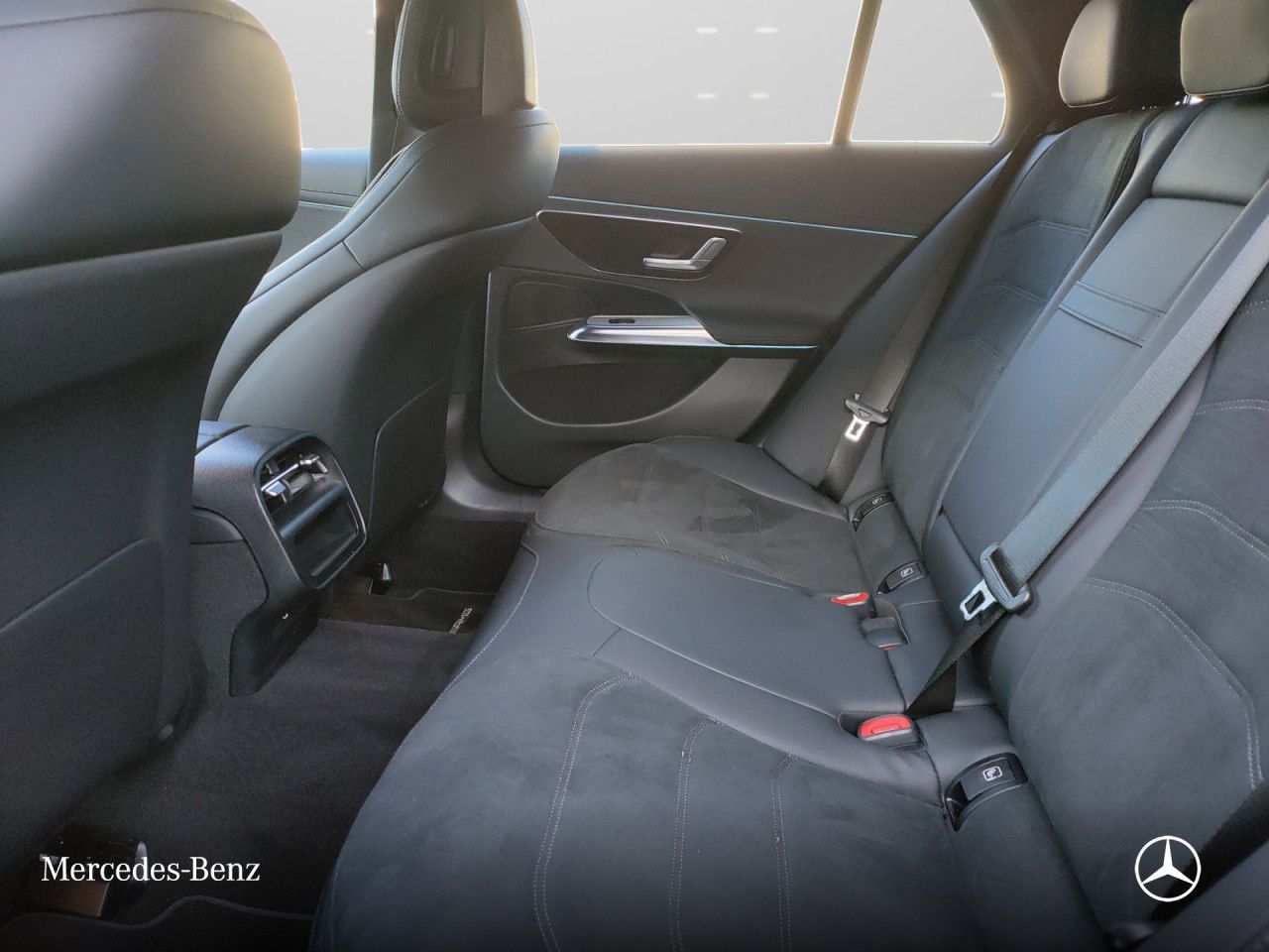 Mercedes-Benz E-Klasse – Bild 9