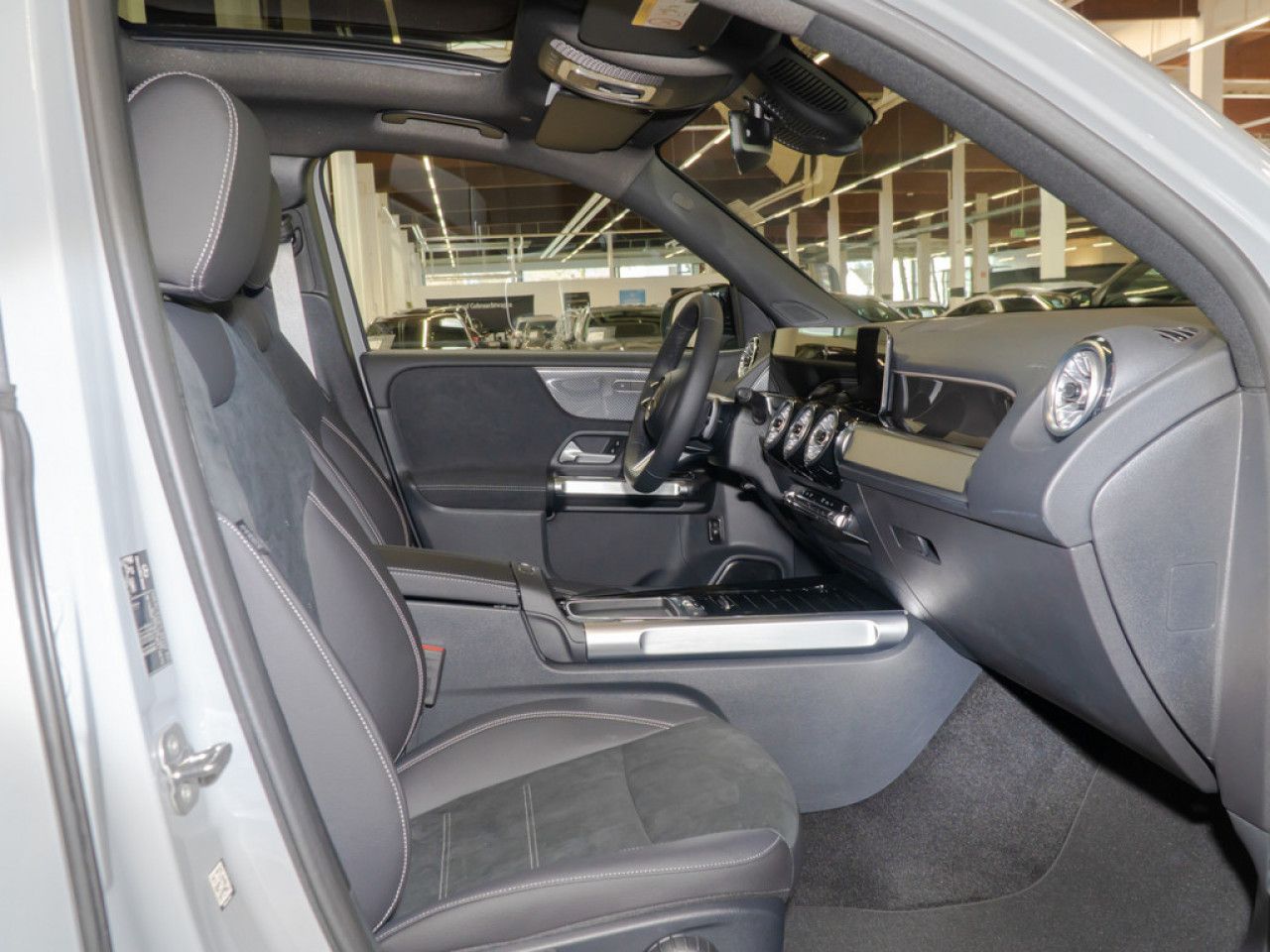 Mercedes-Benz GLB – Bild 2