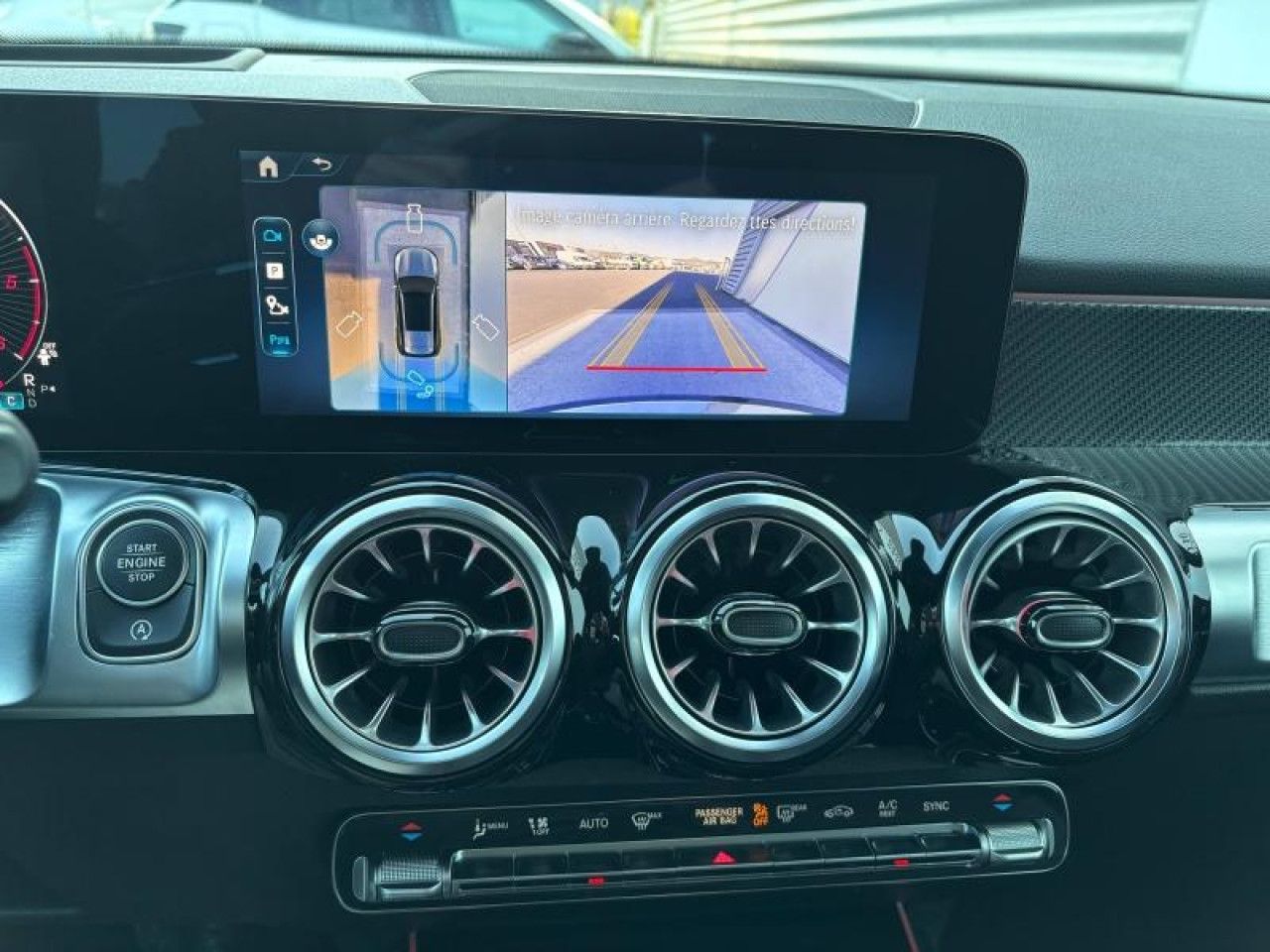 Photo du v&eacute;hicule 16 / 17