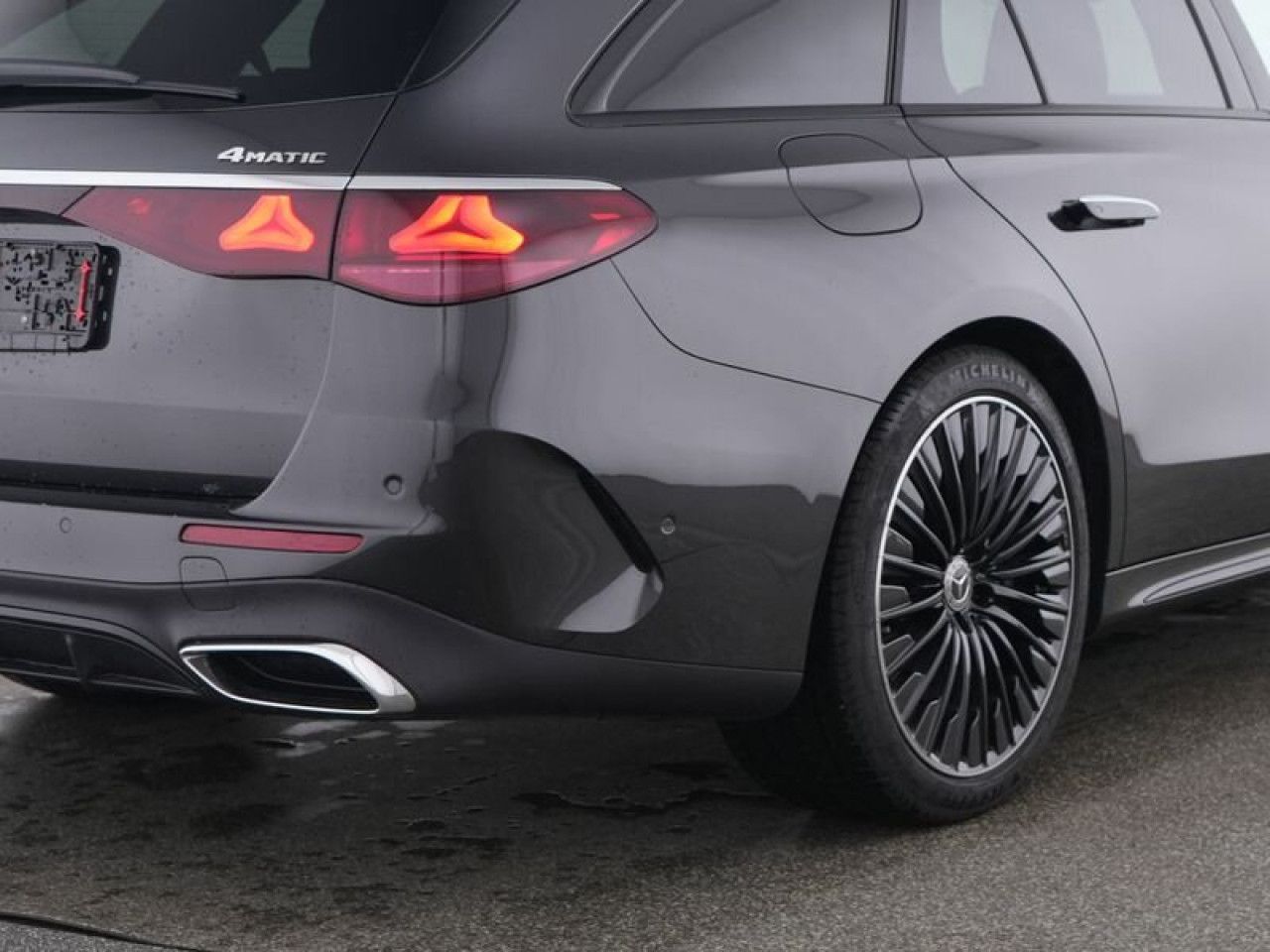 Mercedes-Benz E-Klasse – Bild 9