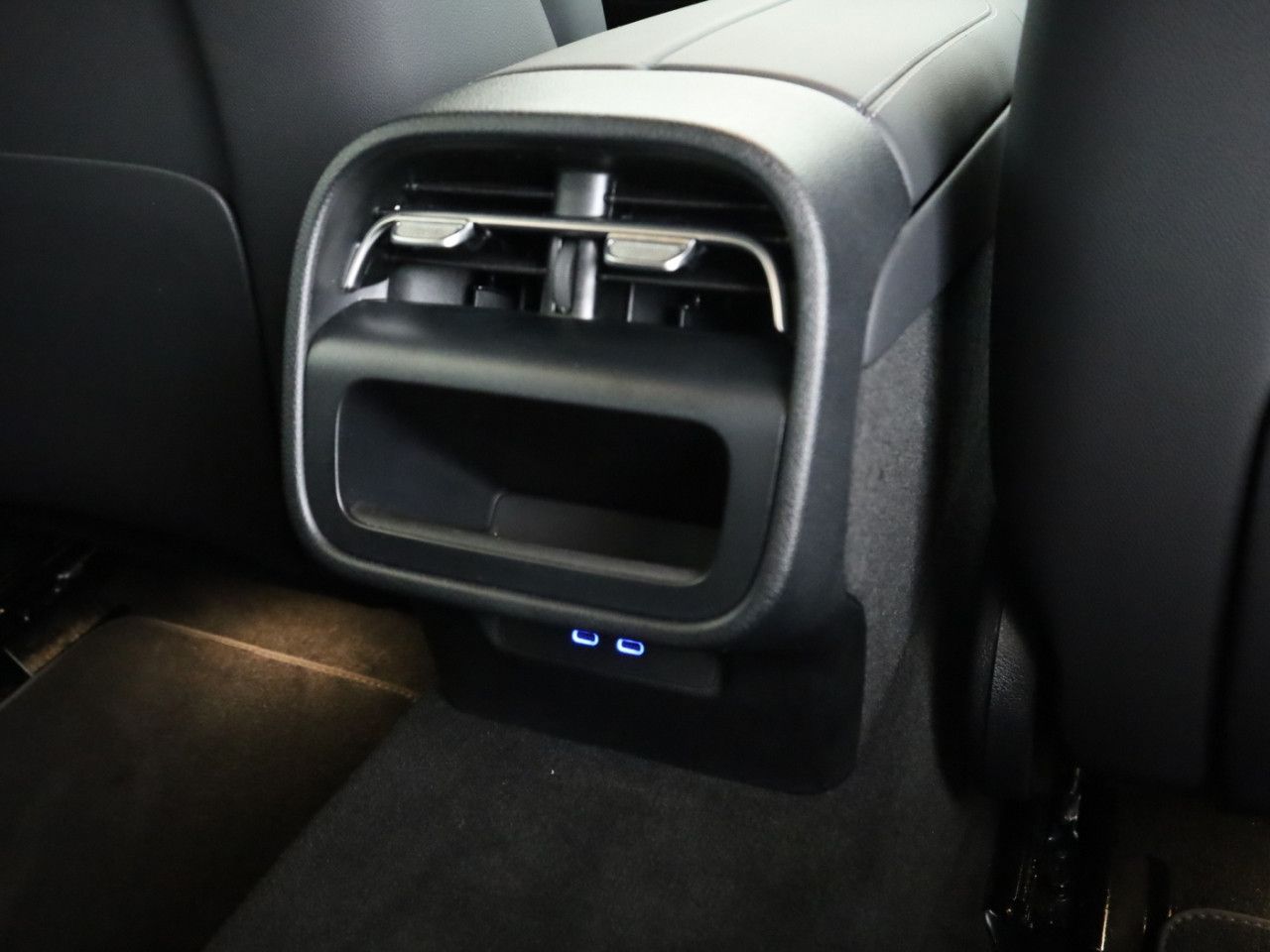 Mercedes-Benz E-Klasse – Bild 23