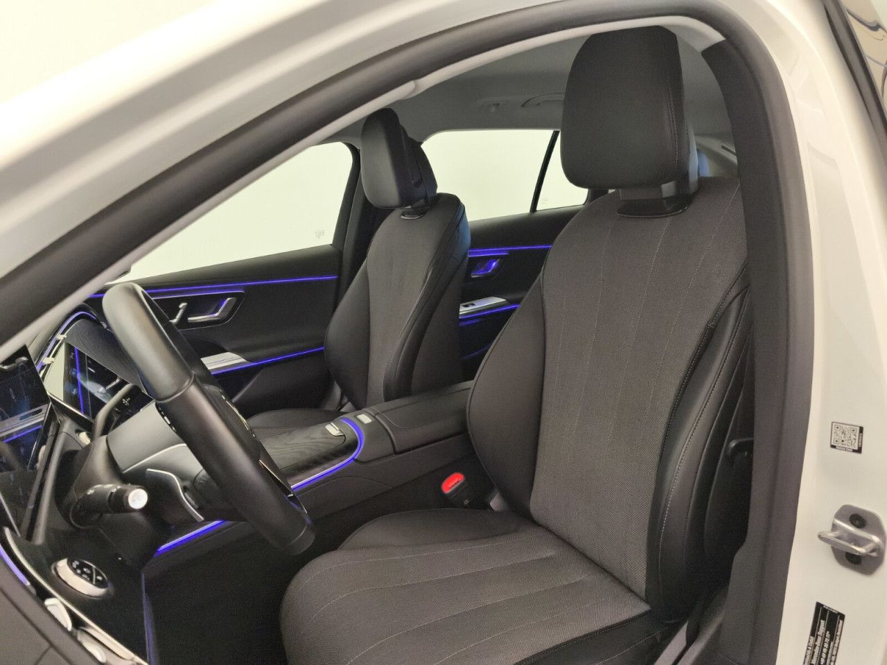 Mercedes-Benz E-Klasse – Bild 20