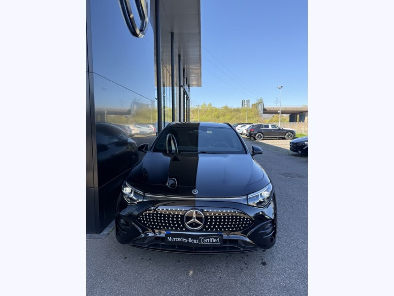 Photo du v&eacute;hicule 2 / 18