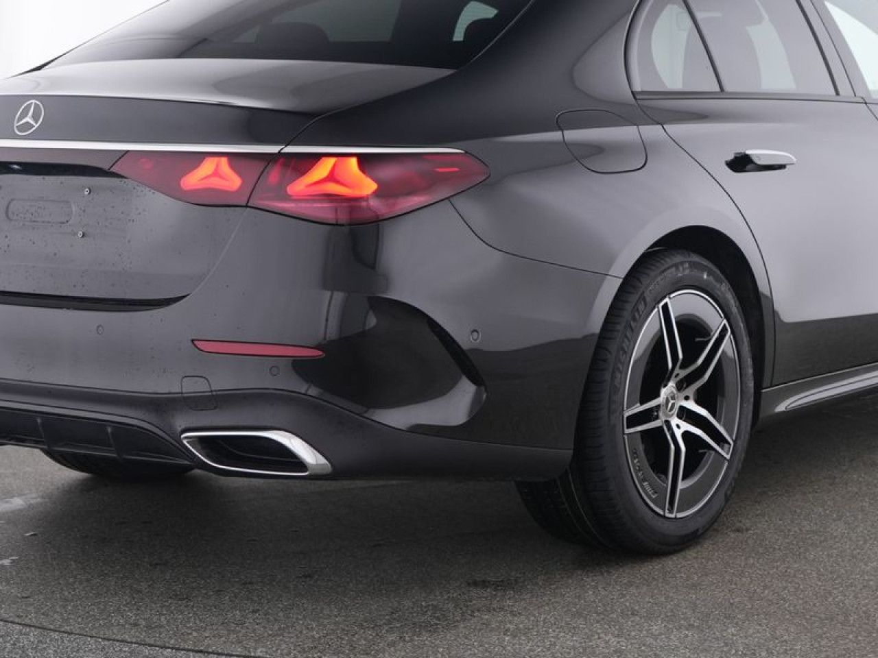 Mercedes-Benz E-Klasse – Bild 4