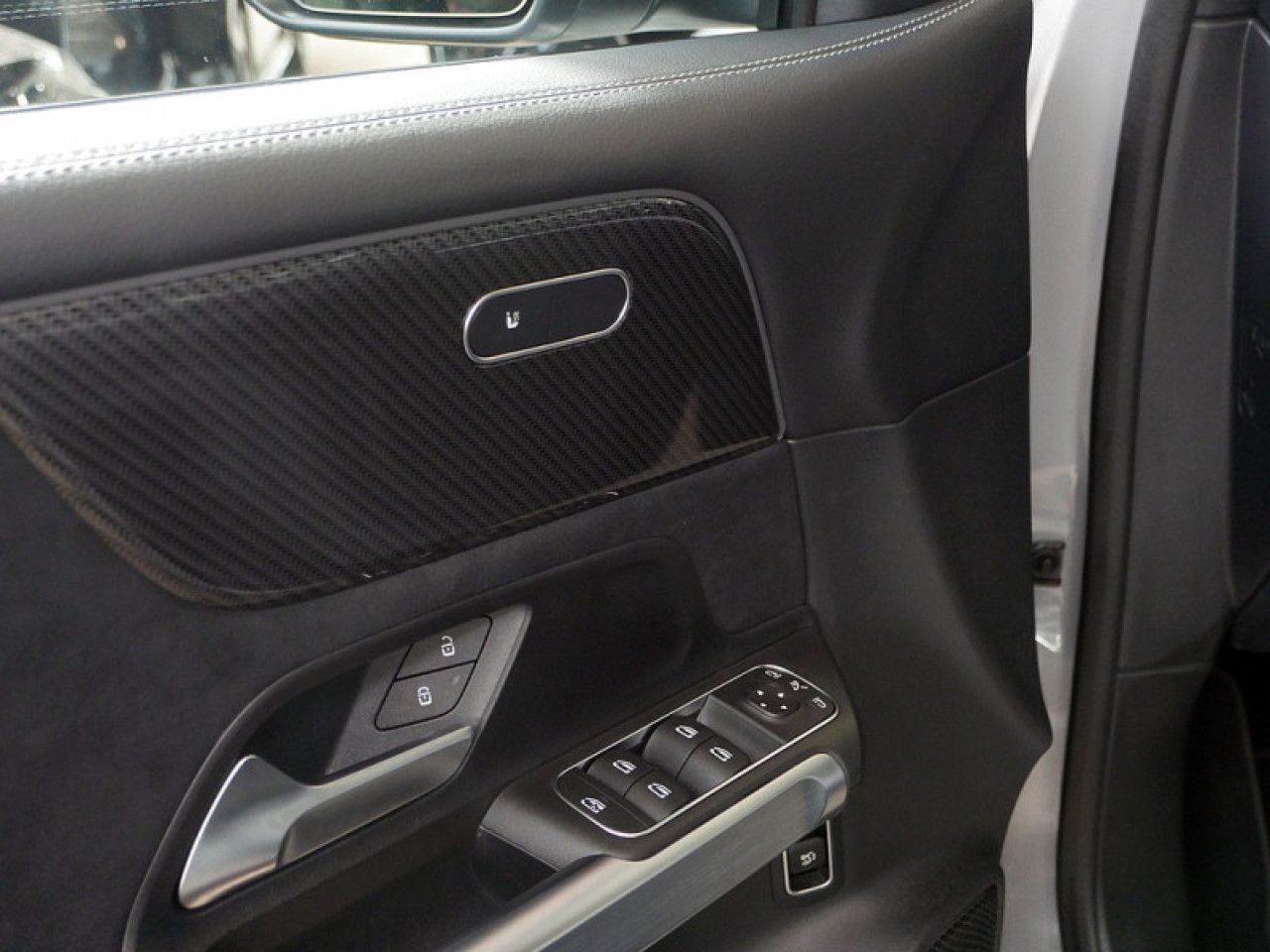 Mercedes-Benz GLB – Bild 14