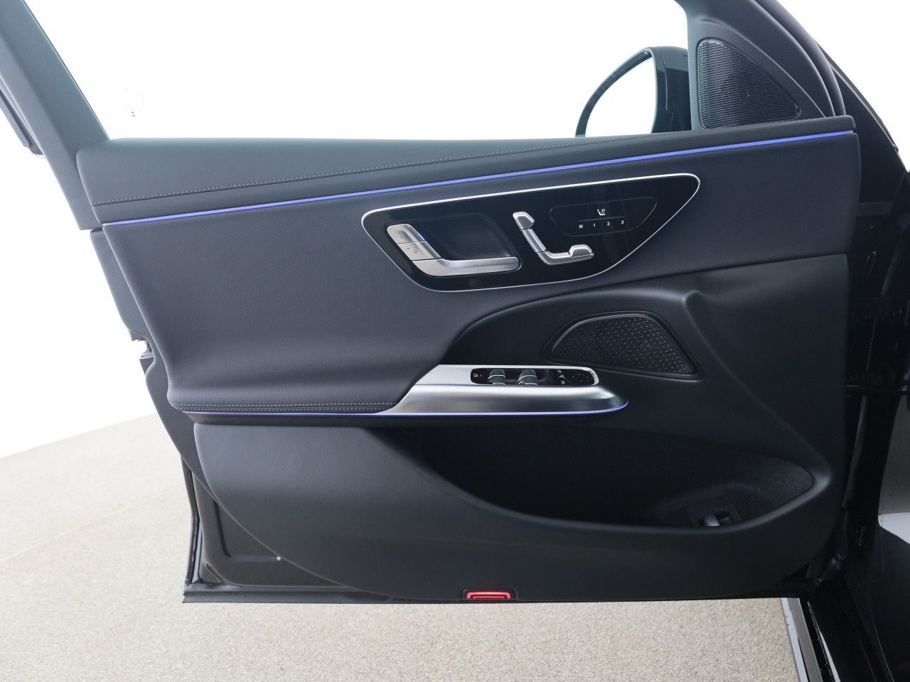 Mercedes-Benz E-Klasse – Bild 12