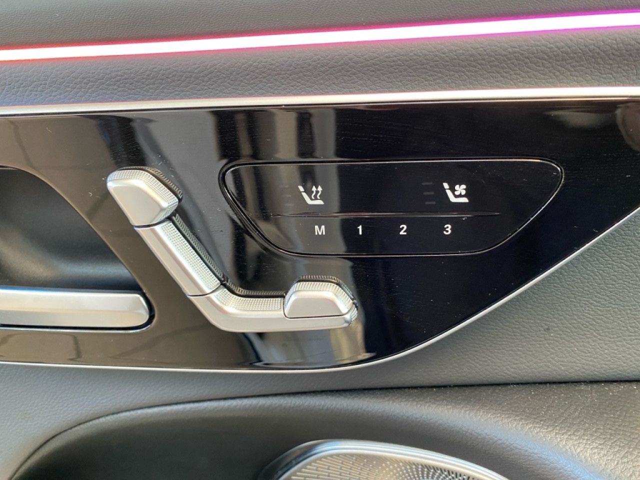 Mercedes-Benz E-Klasse – Bild 22