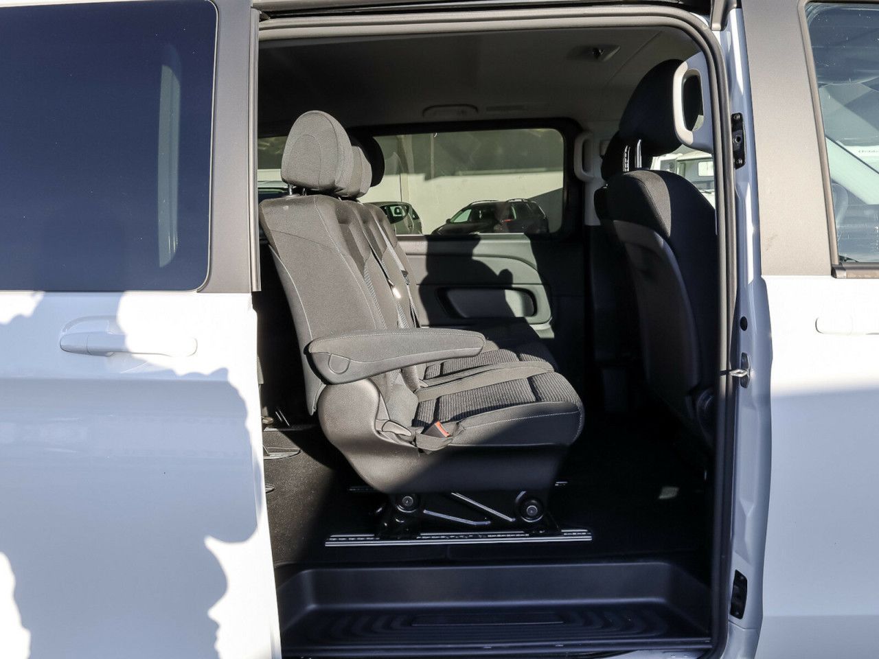 Mercedes-Benz EQV – Bild 12