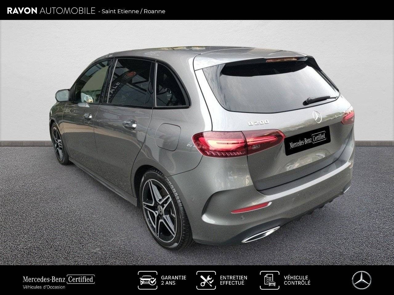 Photo du v&eacute;hicule 14 / 18