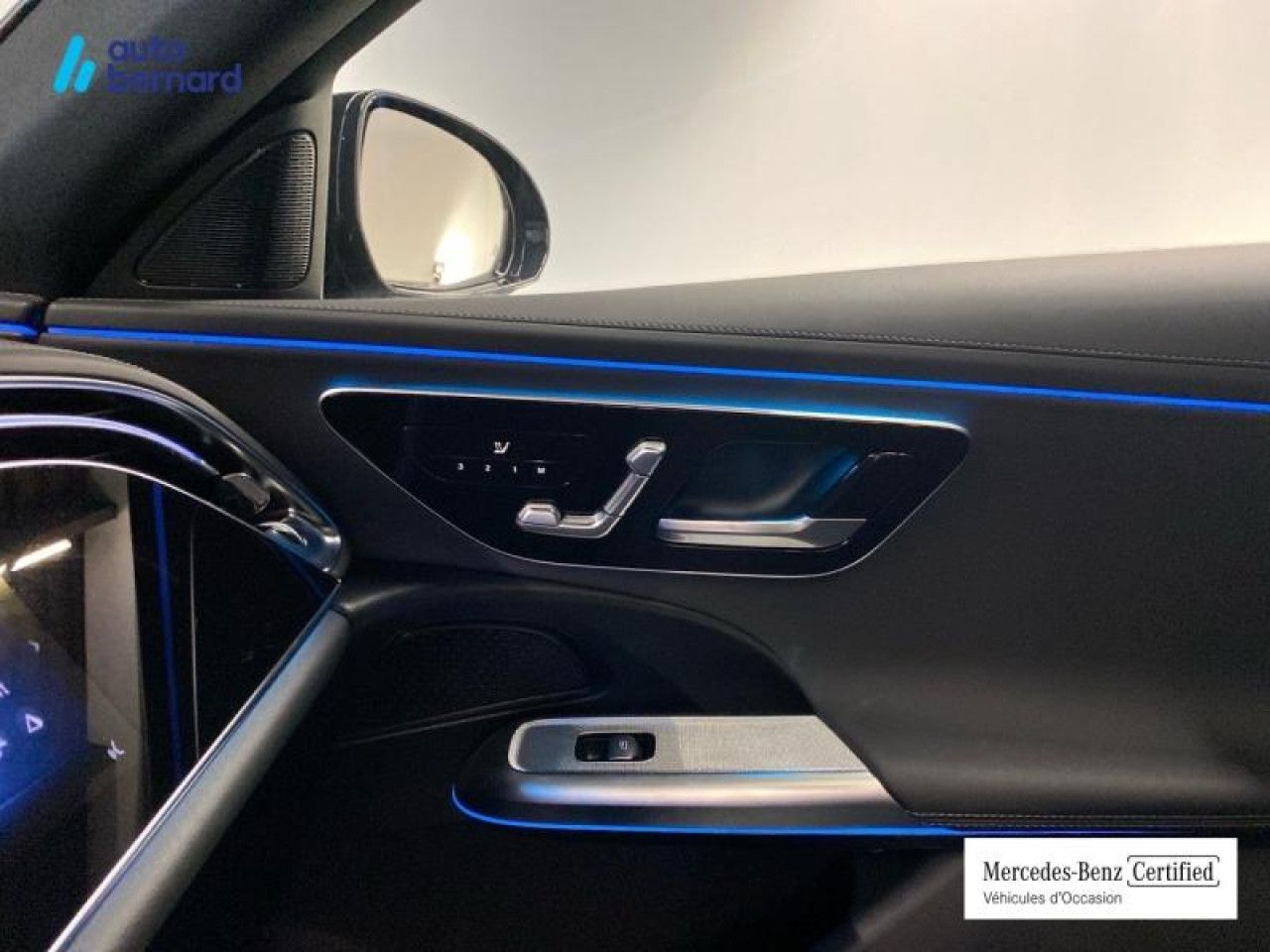 Photo du v&eacute;hicule 16 / 18