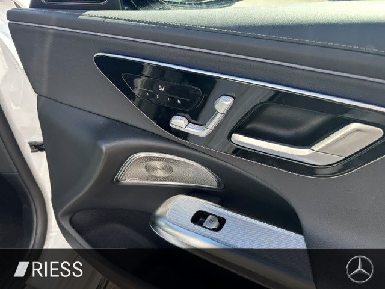 Mercedes-Benz E-Klasse – Bild 10