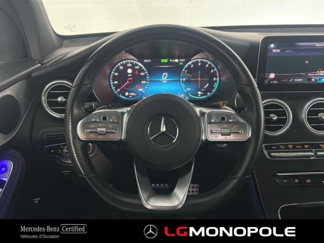 Photo du v&eacute;hicule 14 / 18