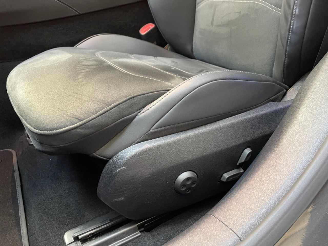 Mercedes-Benz E-Klasse – Bild 27