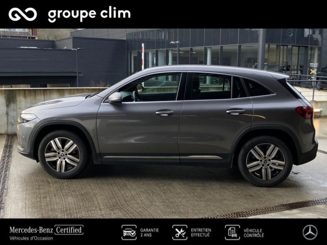 Photo du v&eacute;hicule 3 / 18