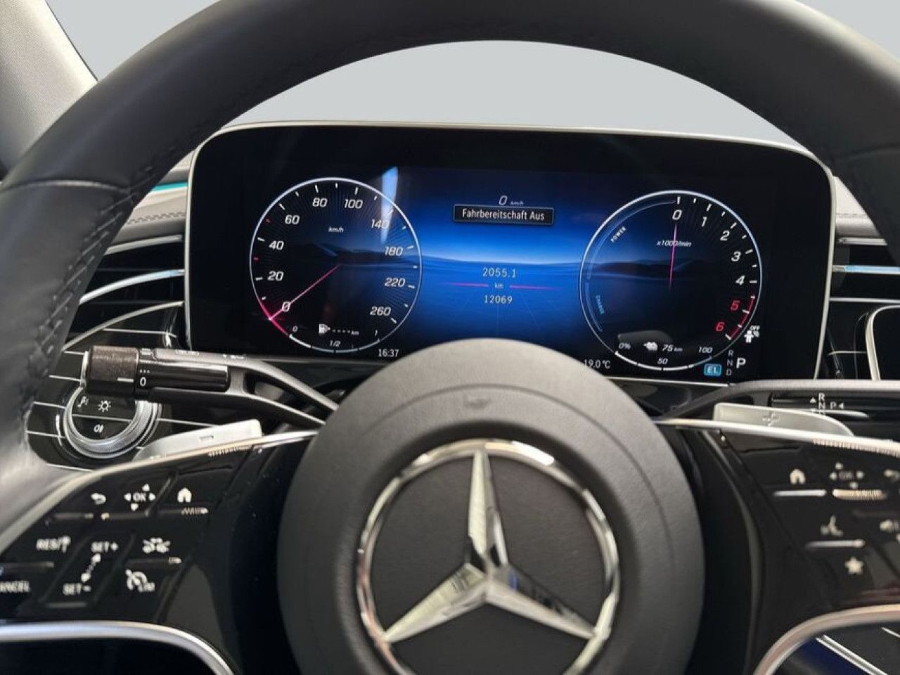 Mercedes-Benz E-Klasse – Bild 18