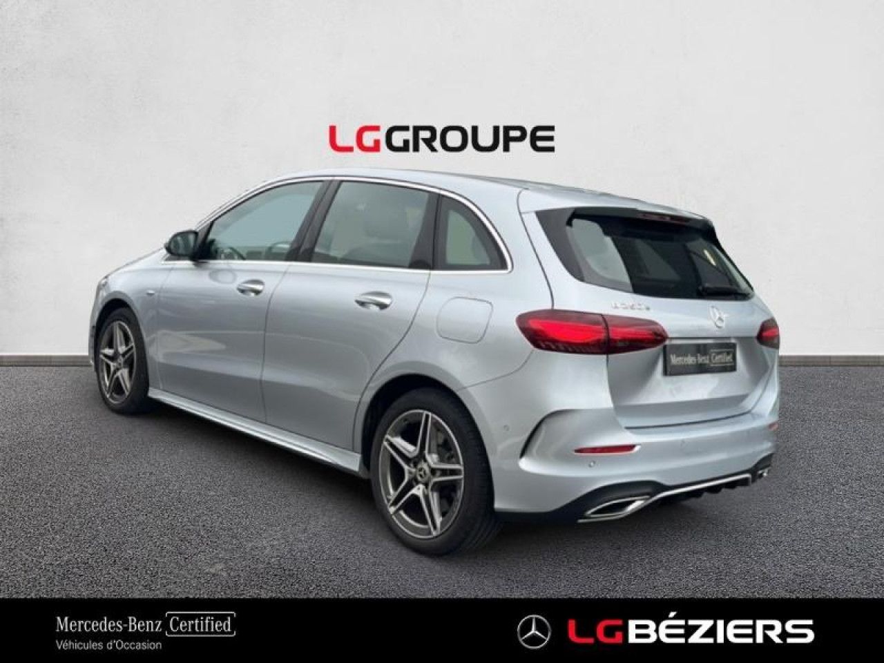 Photo du v&eacute;hicule 5 / 18