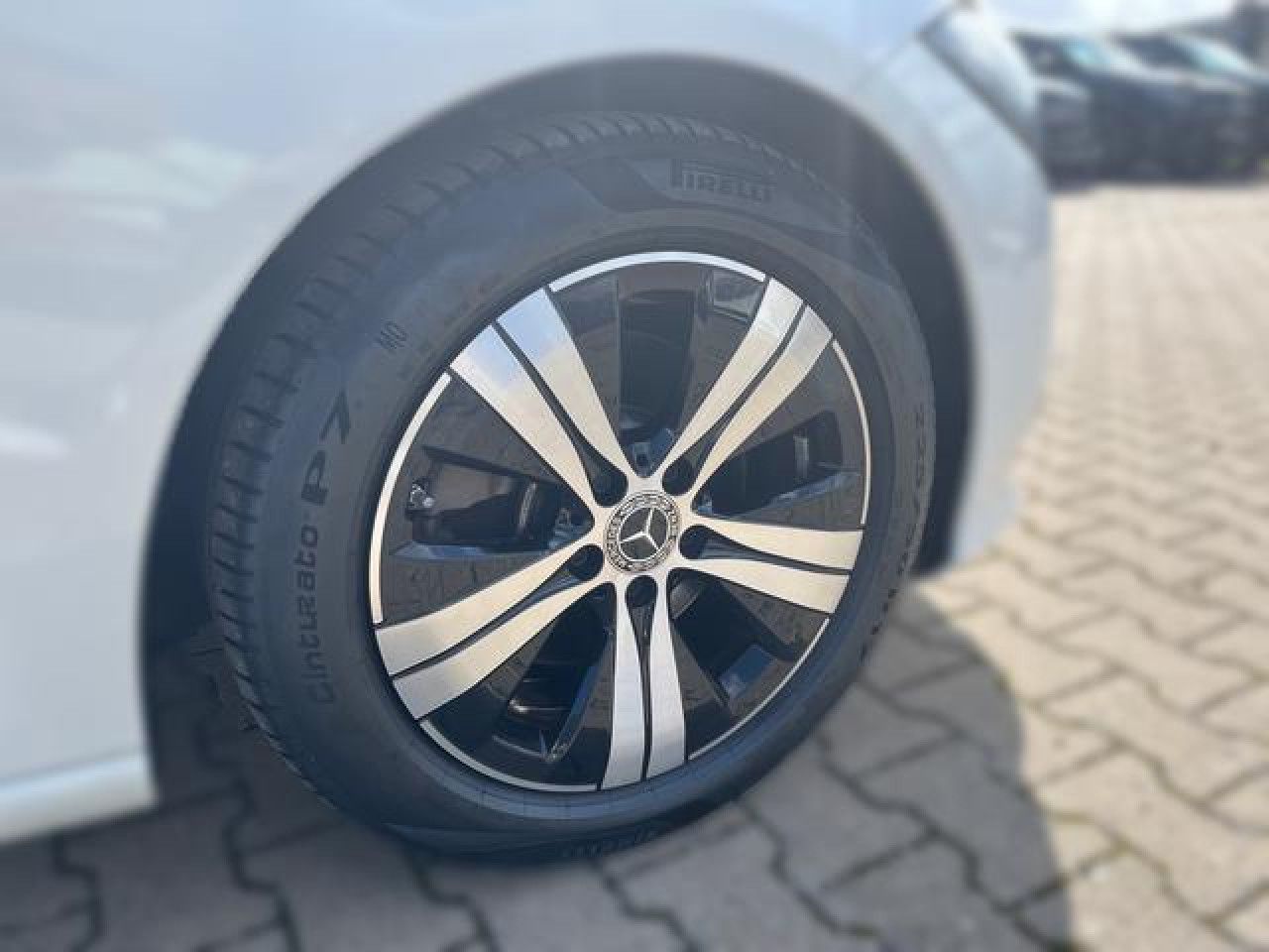 Fahrzeugbild 6 / 17