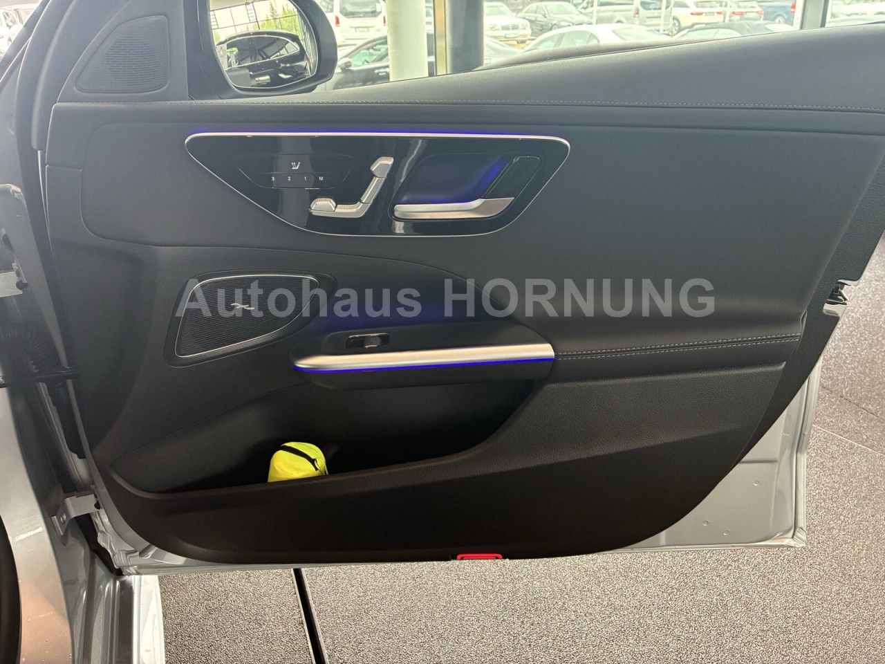 Mercedes-Benz C-Klasse – Bild 24