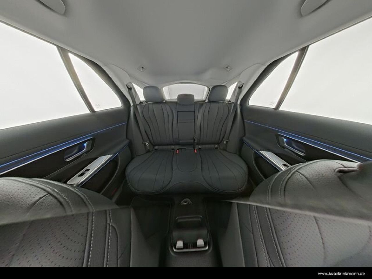 Mercedes-Benz E-Klasse – Bild 8