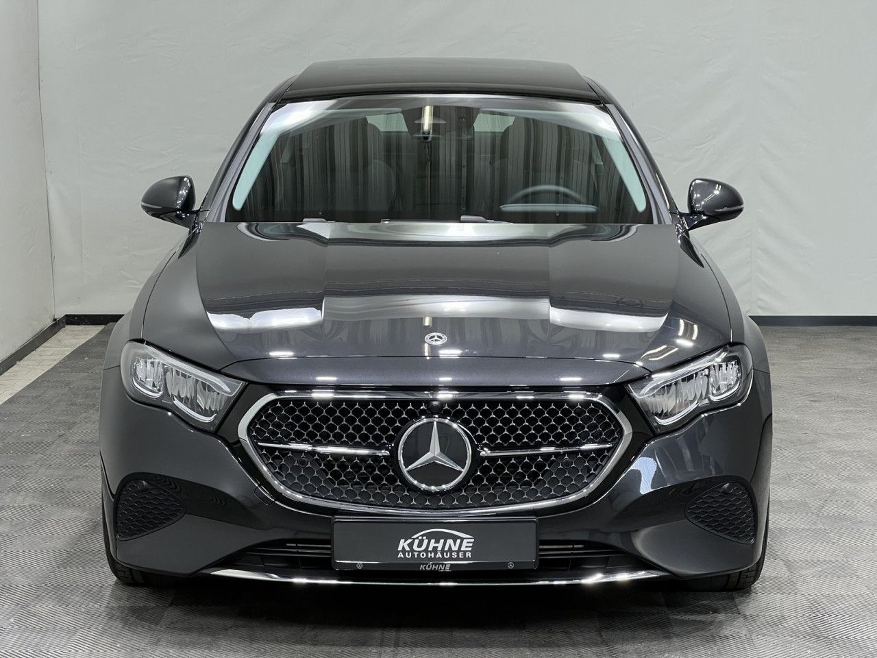 Mercedes-Benz E-Klasse – Bild 2