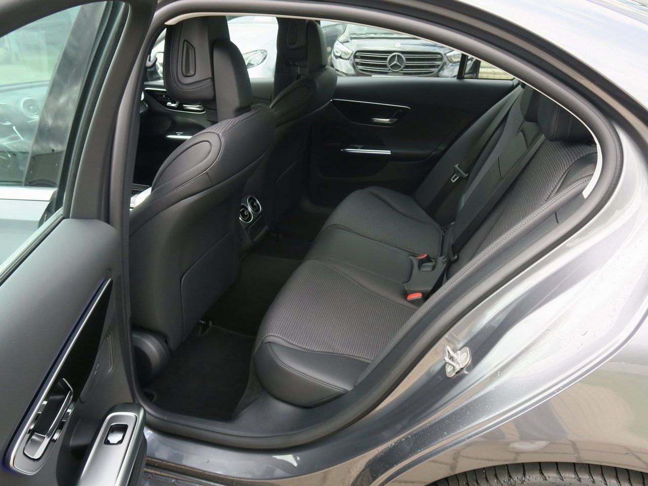 Mercedes-Benz C-Klasse – Bild 13