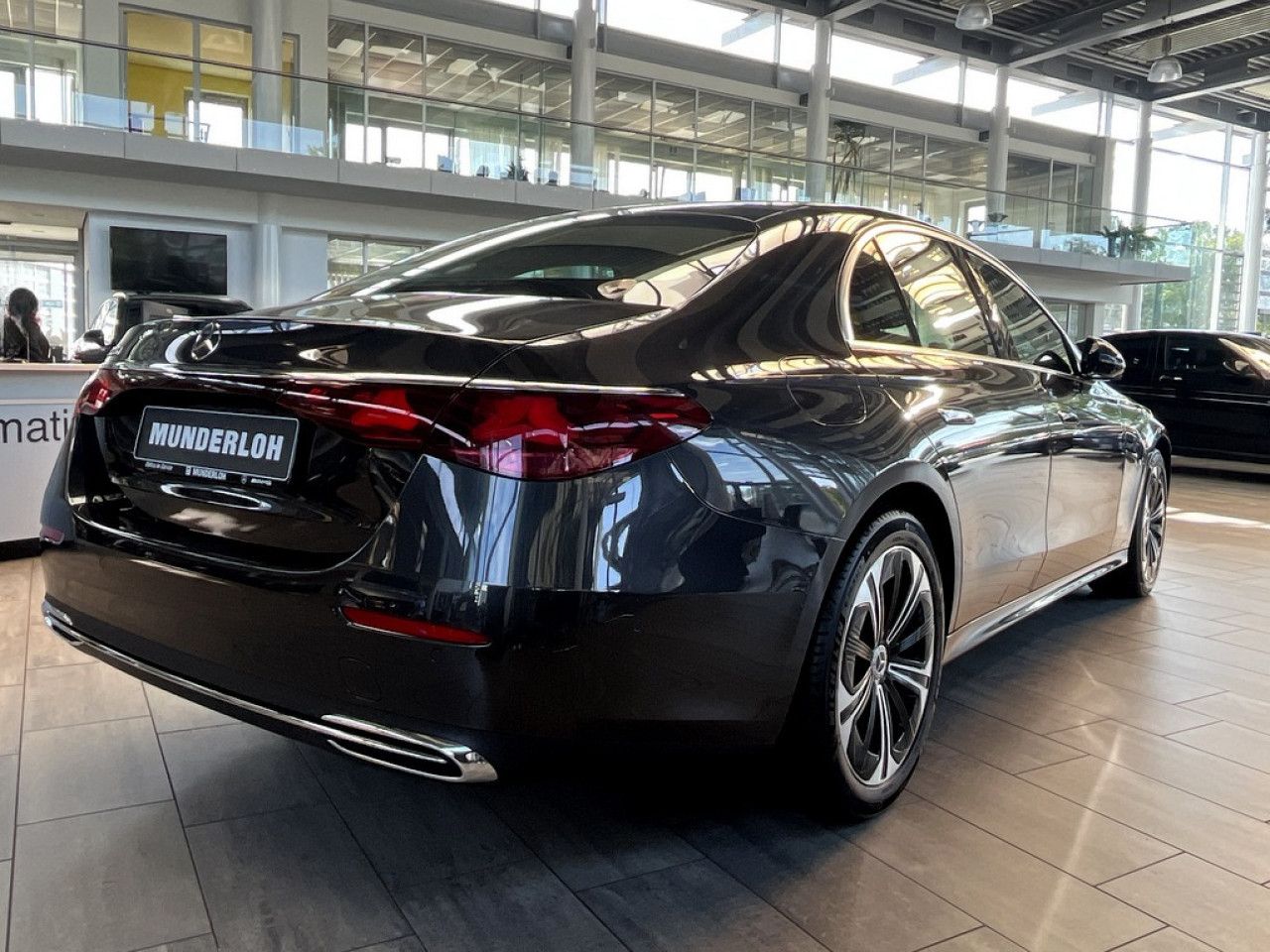 Mercedes-Benz E-Klasse – Bild 2