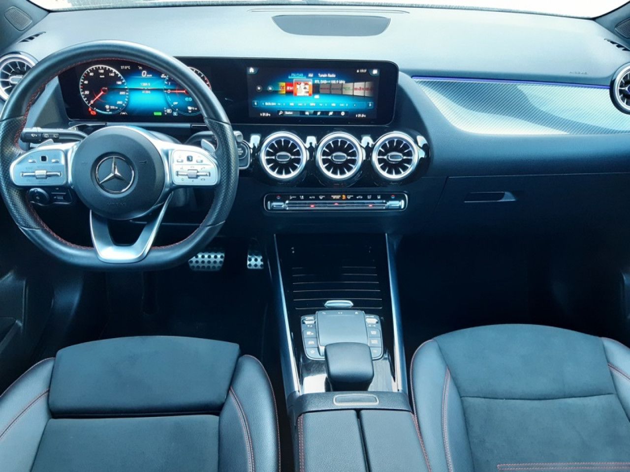 Photo du v&eacute;hicule 11 / 18