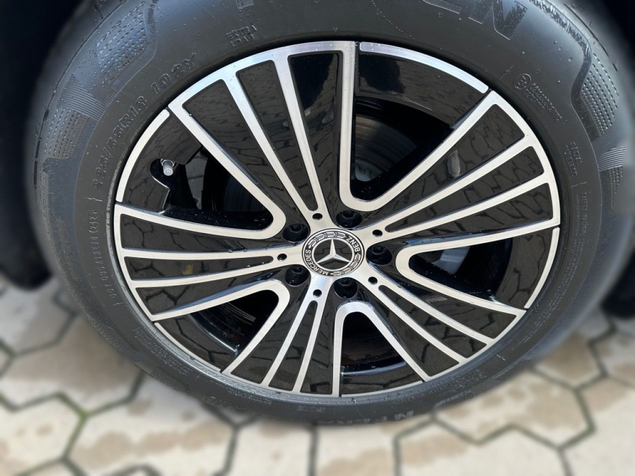 Mercedes-Benz E-Klasse – Bild 6
