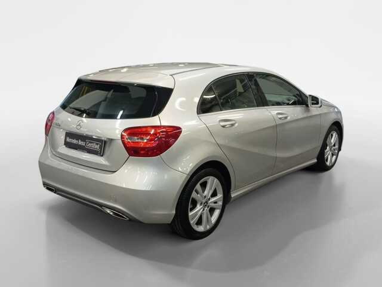 Imagem do veículo 2 / 15