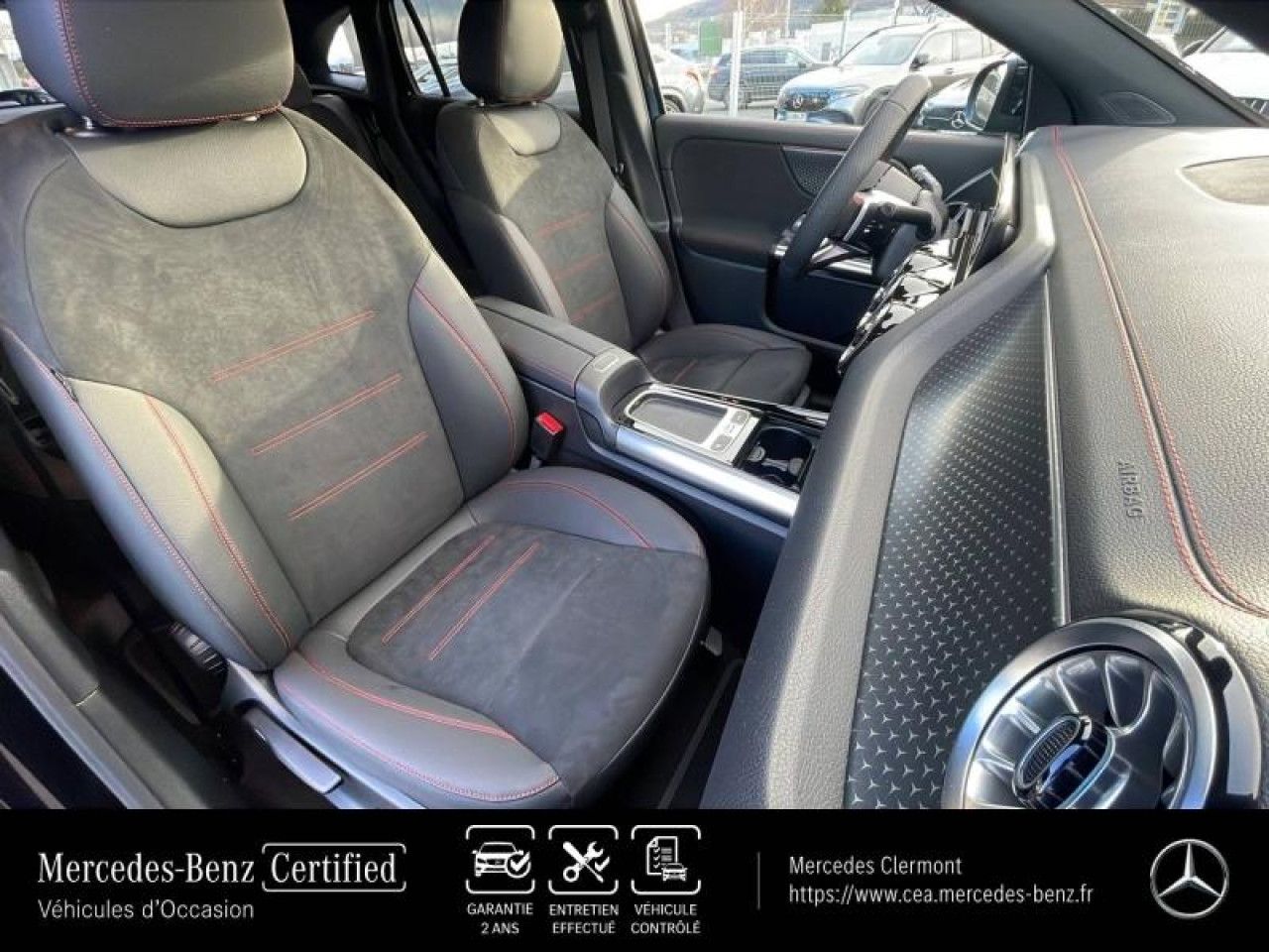 Photo du v&eacute;hicule 13 / 18