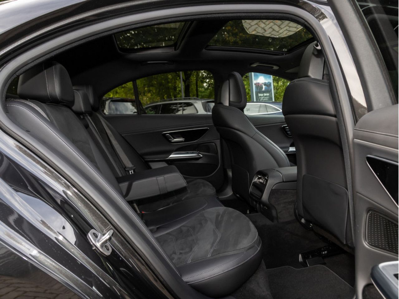 Mercedes-Benz E-Klasse – Bild 8
