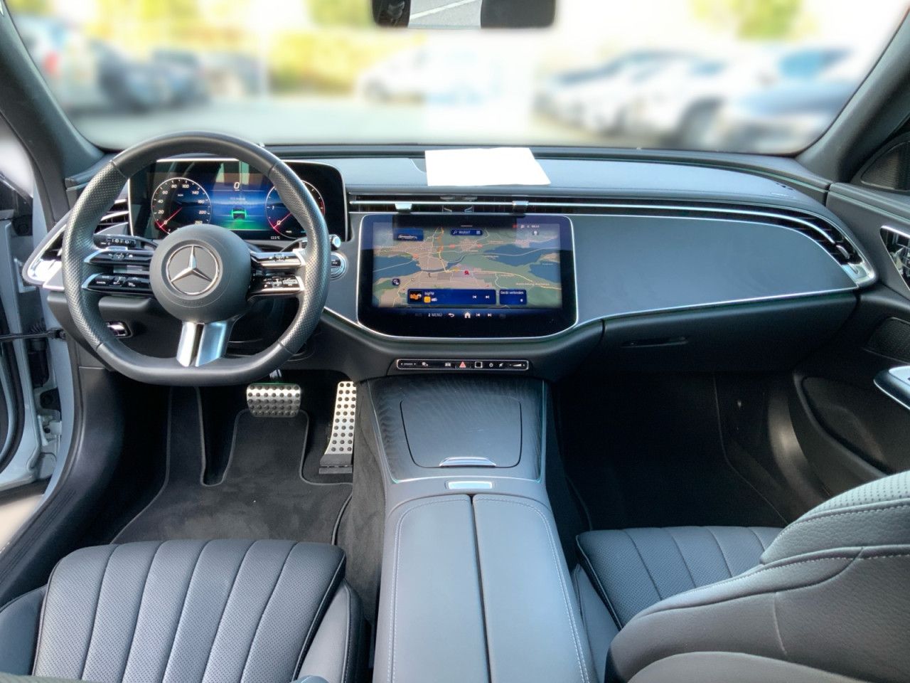 Mercedes-Benz E-Klasse – Bild 25
