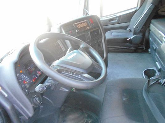 Vehicle image 9 / 11