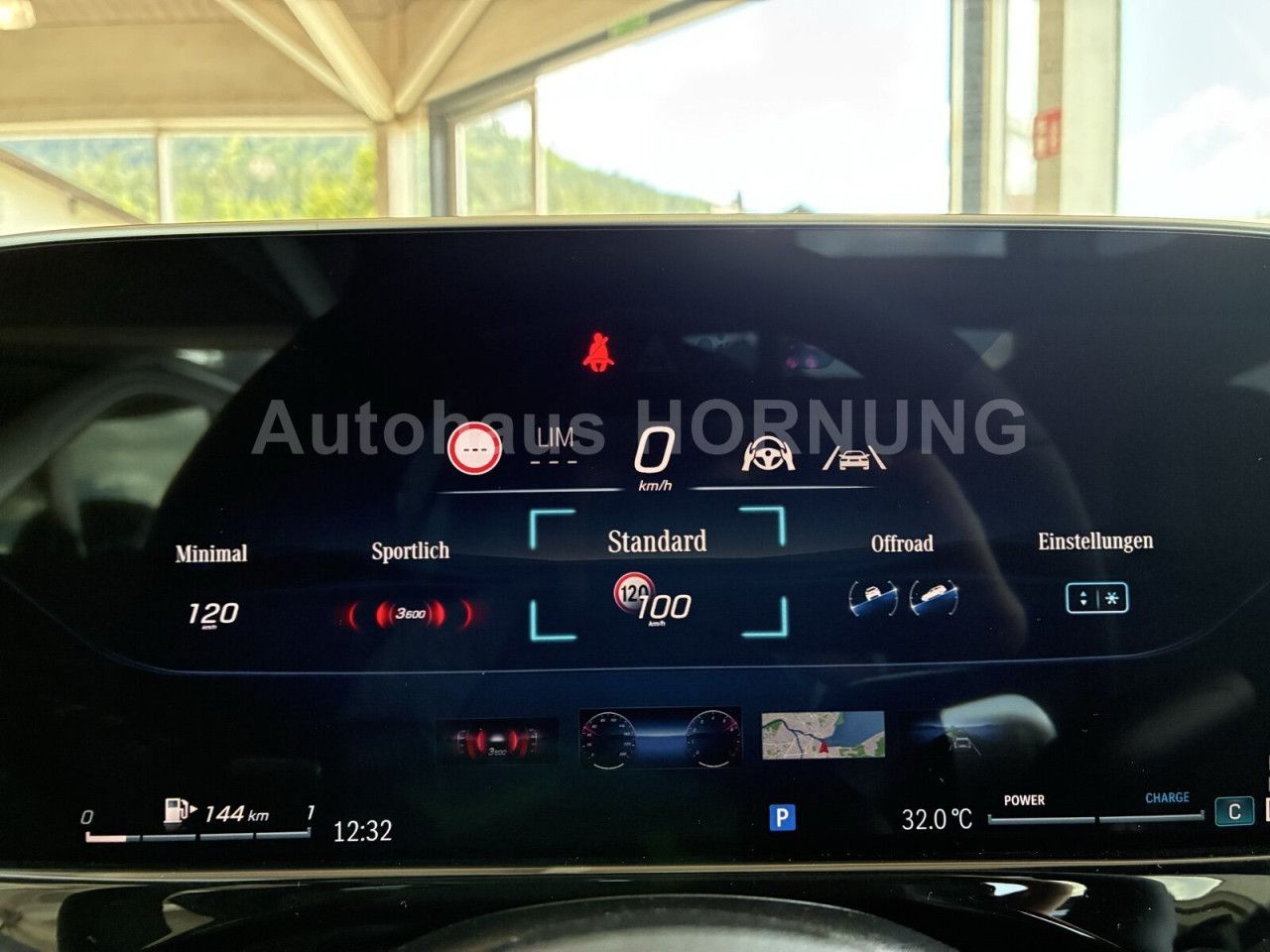 Mercedes-Benz E-Klasse – Bild 26