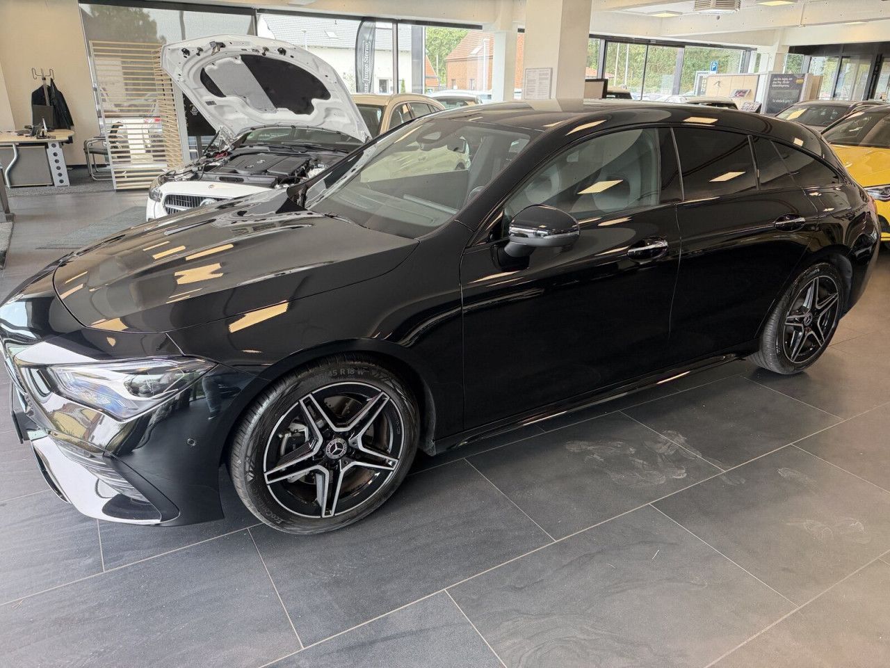 Mercedes-Benz CLA – Bild 2
