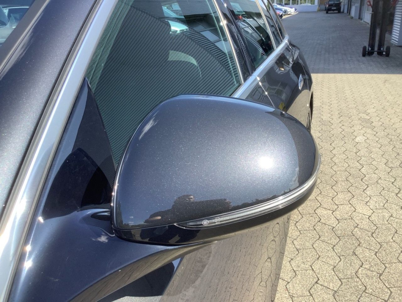 Mercedes-Benz E-Klasse – Bild 24