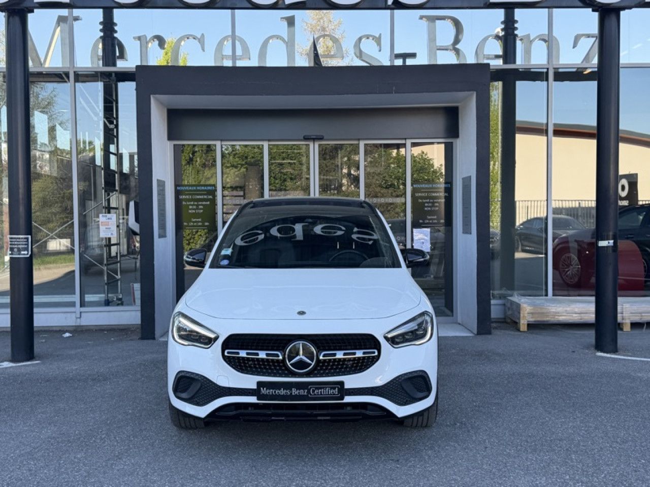 Photo du v&eacute;hicule 2 / 18