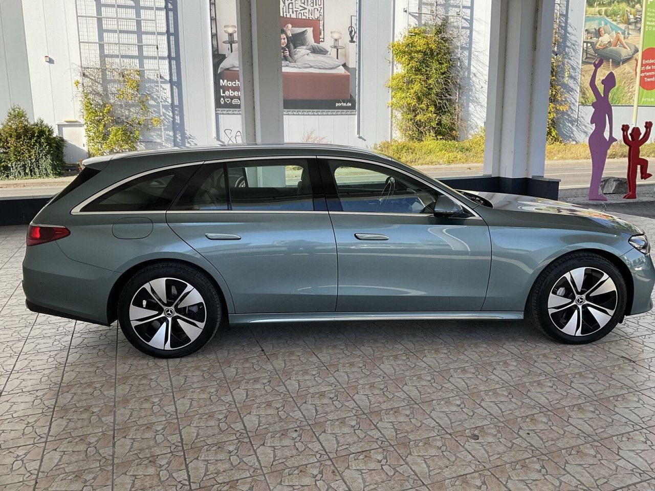 Mercedes-Benz E-Klasse – Bild 4