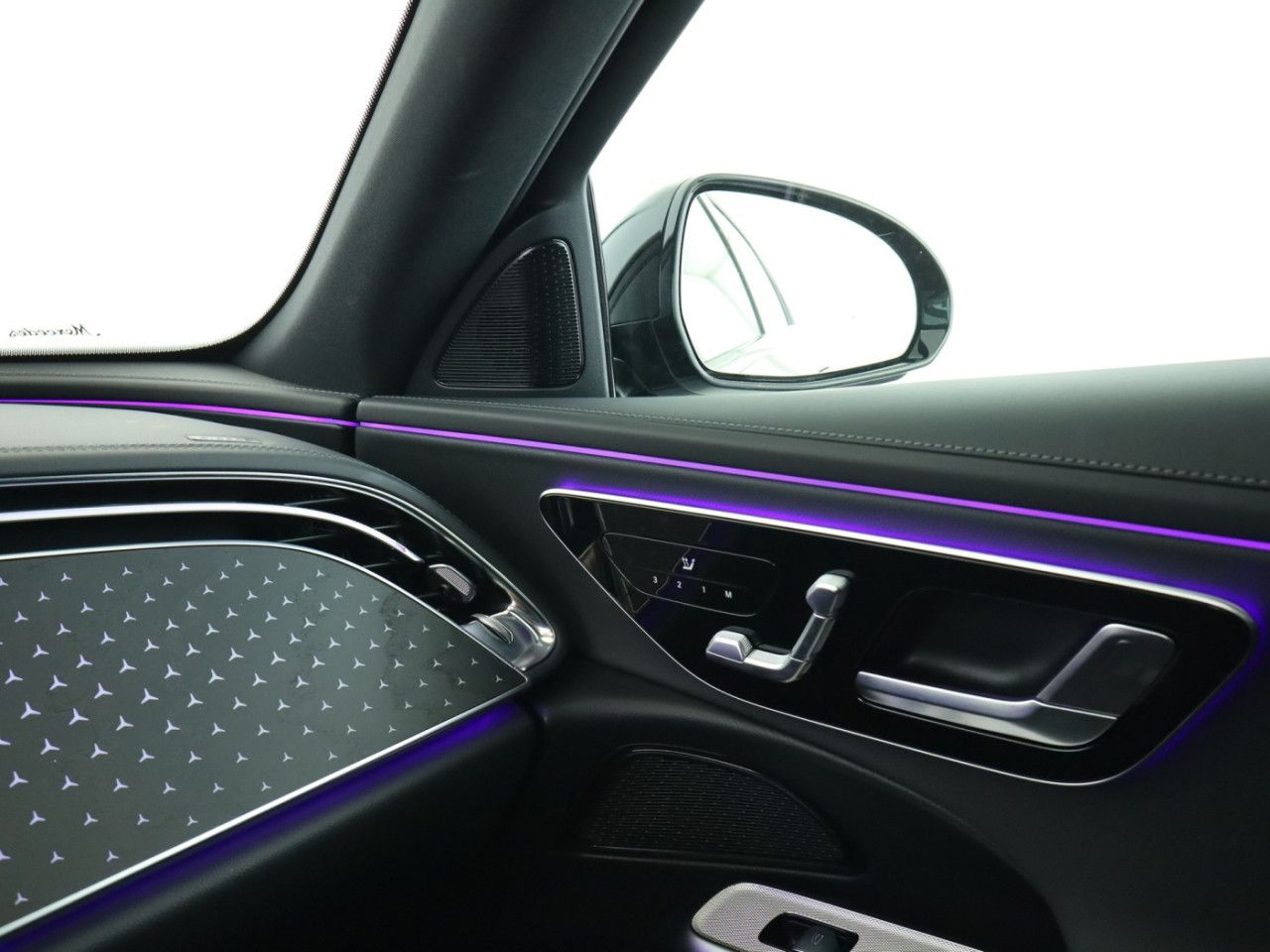 Mercedes-Benz E-Klasse – Bild 16
