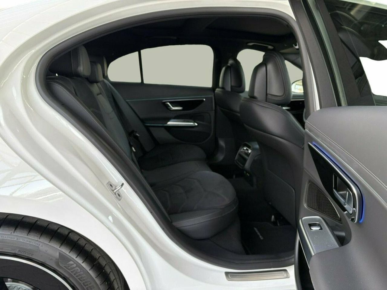 Mercedes-Benz E-Klasse – Bild 13