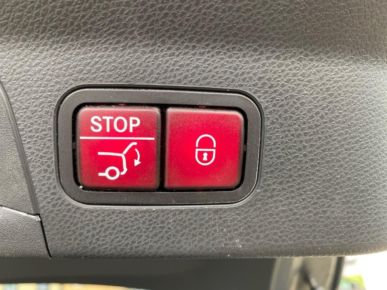 Fahrzeugbild 9 / 17